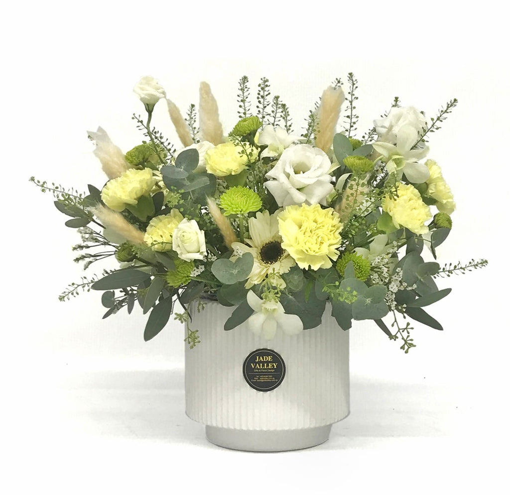 Fresh Cut Flowers | TB155 - Jade Valley Gifts & Floral Design Centre