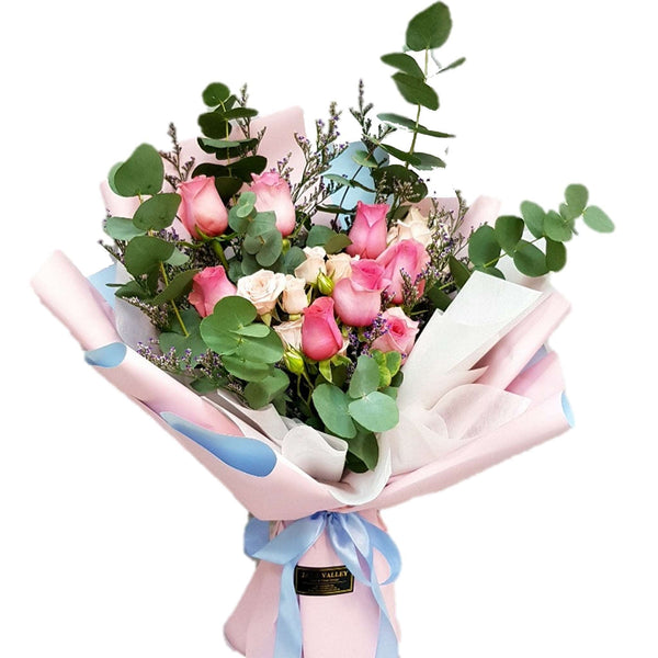 Hand Bouquet Roses | BQ166 - Jade Valley Gifts & Floral Design Centre