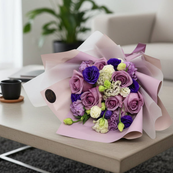 Hand Bouquet | BQ167 - Jade Valley Gifts & Floral Design Centre