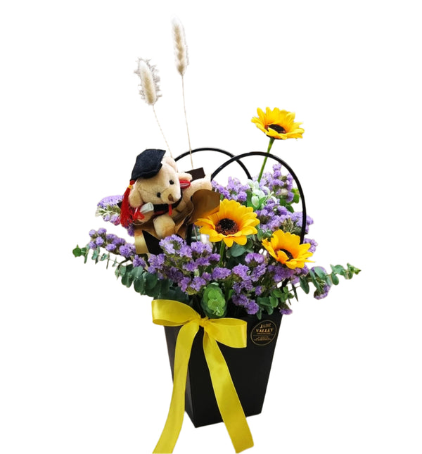 Graduation Flowers and Graduation Bear | GT260 - Jade Valley Gifts & Floral Design Centre
