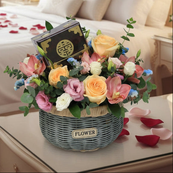 Wedding flowers with Jewellery Box | GT292 - Jade Valley Gifts & Floral Design Centre