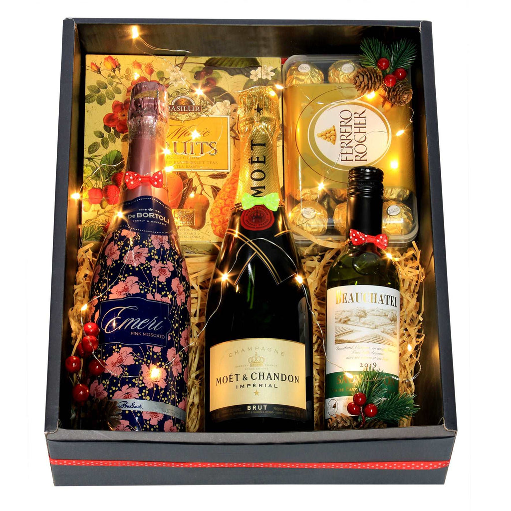 Christmas Premium Wines in Gift Box | MA210 - Jade Valley Gifts & Floral Design Centre