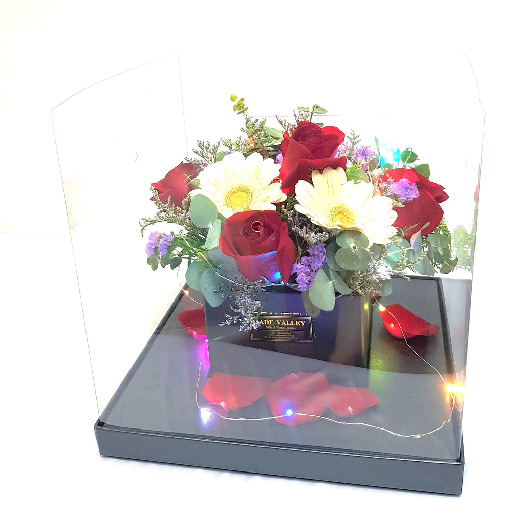 Roses Gift Box | GT241 - Jade Valley Gifts & Floral Design Centre