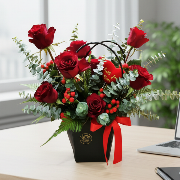 Valentine's Day Rose Bouquet | Easy To Carry Vase | VT10 - Jade Valley Gifts & Floral Design Centre